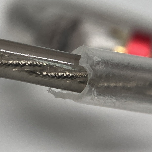 【中古】LC-4.4B 4.4mm5極L字 銀メッキ高純度単結晶銅4芯ケーブル【FIO-LC44B】【秋葉原】