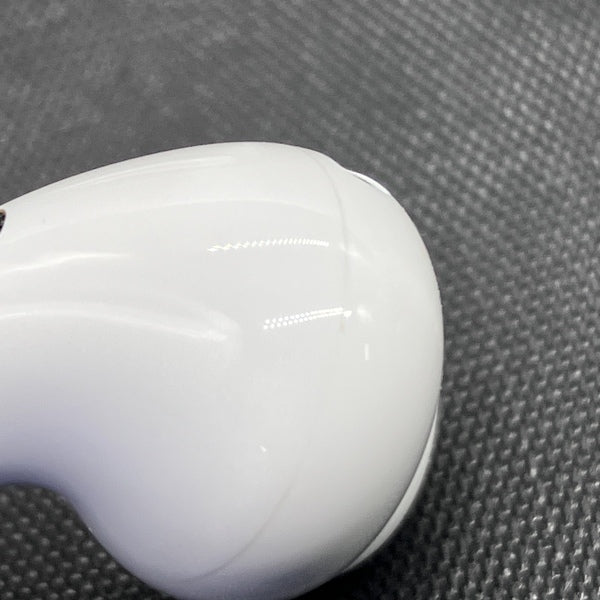 【中古】AirPods Pro (第2世代) MQD83J/A【日本橋】