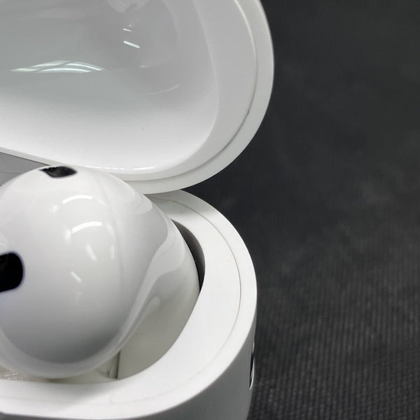 【中古美品】AirPodsPro第2世代 (MQD83J/A) Apple 【中古】AirPods Pro (第2世代) MQD83J/A【秋葉原】 – e