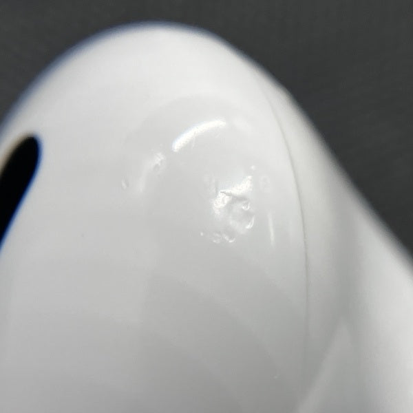 【中古】AirPods Pro (第2世代) MQD83J/A【秋葉原】