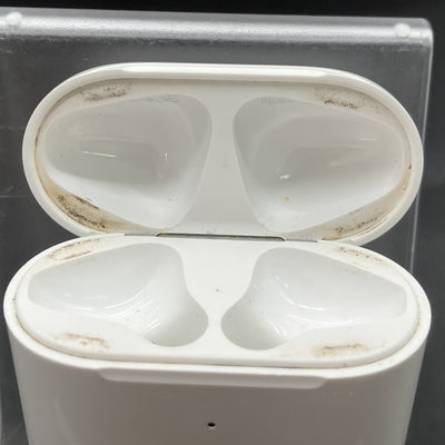【中古】Wireless Charging Case for AirPods MR8U2J/A【日本橋】