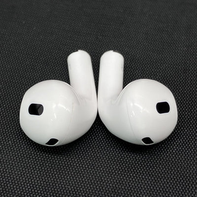 【中古】MagSafe充電ケース(USB-C)付きAirPods Pro(第2世代) MTJV3JA【日本橋】