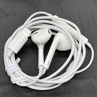 【中古】EarPods with Lightning Connector【名古屋】