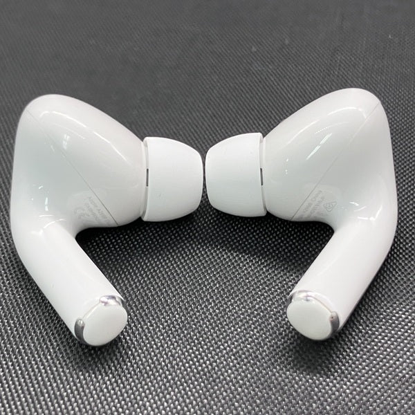 【中古】AirPods Pro (第2世代) MQD83J/A【秋葉原】