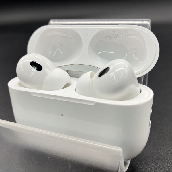 【中古】MagSafe充電ケース(USB-C)付きAirPods Pro(第2世代) MTJV3JA【秋葉原】