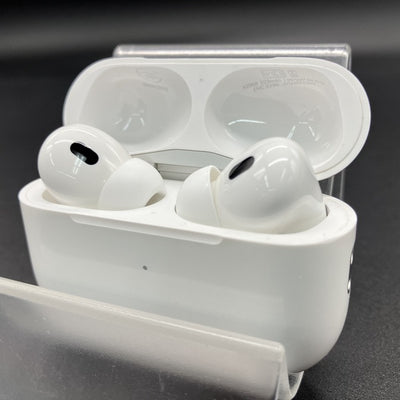 【中古】MagSafe充電ケース(USB-C)付きAirPods Pro(第2世代) MTJV3JA【秋葉原】