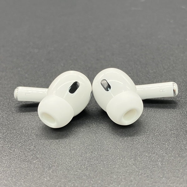 【中古】MagSafe充電ケース(USB-C)付きAirPods Pro(第2世代) MTJV3JA【秋葉原】