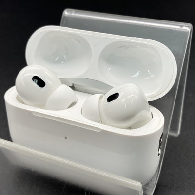 【中古】MagSafe充電ケース(USB-C)付きAirPods Pro(第2世代) MTJV3JA【秋葉原】
