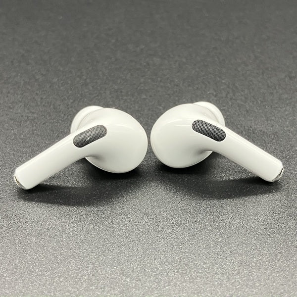 【中古】MagSafe充電ケース(USB-C)付きAirPods Pro(第2世代) MTJV3JA【秋葉原】