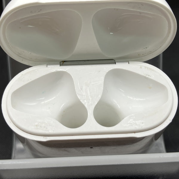 【中古】Wireless Charging Case for AirPods MR8U2J/A【秋葉原】