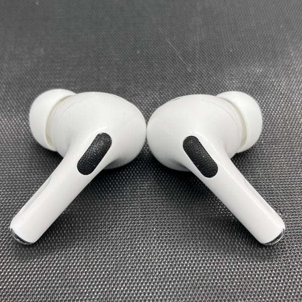 【中古】AirPods Pro (第2世代) MQD83J/A【日本橋】