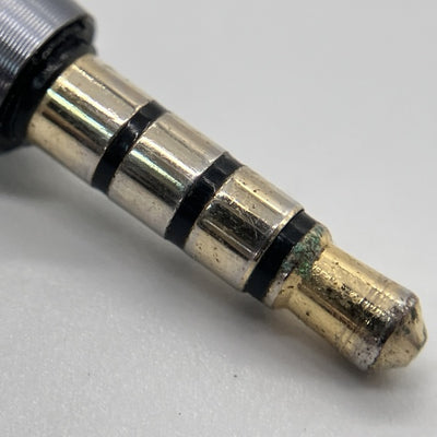 【中古】E1001 Triple-Driver In-Ear Headphones シルバー【秋葉原】