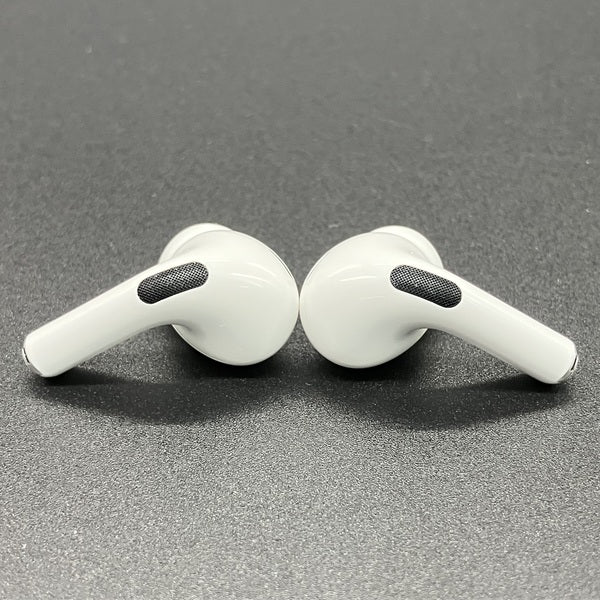 【中古】MagSafe充電ケース(USB-C)付きAirPods Pro(第2世代) MTJV3JA【秋葉原】