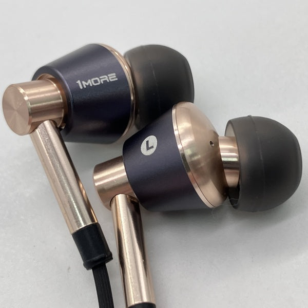 【中古】E1001 Triple-Driver In-Ear Headphones ゴールド【秋葉原】