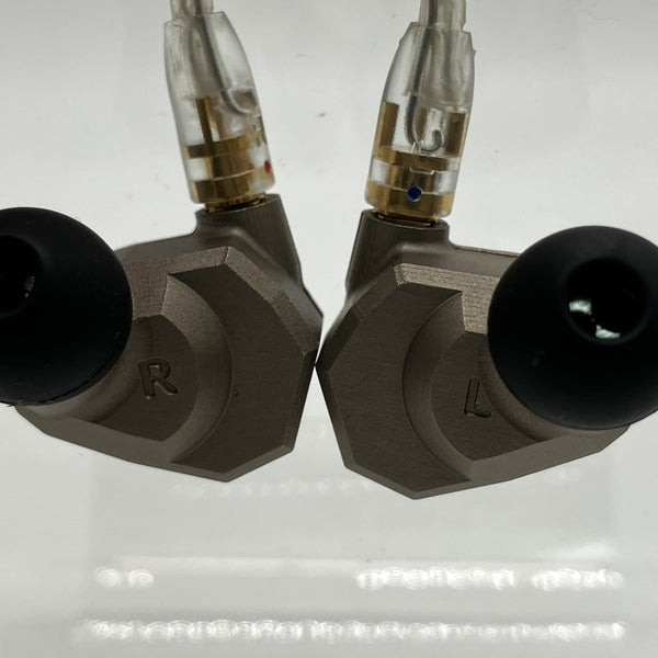 CAMPFIREAUDIO　Jupiter　中古品 Campfire Audio 【中古】JUPITER 【CAM-4549】【秋葉原】 – e