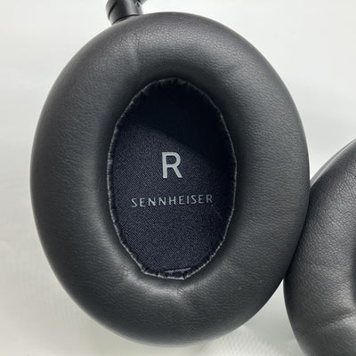 【中古】MOMENTUM 4 Wireless ブラック 【M4AEBT BLACK】【秋葉原】