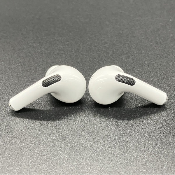 【中古】MagSafe充電ケース(USB-C)付きAirPods Pro(第2世代) MTJV3JA【秋葉原】