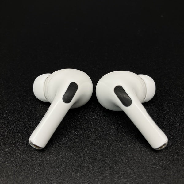 【中古】MagSafe充電ケース(USB-C)付きAirPods Pro(第2世代) MTJV3JA【秋葉原】