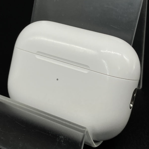 【中古】MagSafe充電ケース(USB-C)付きAirPods Pro(第2世代) MTJV3JA【秋葉原】