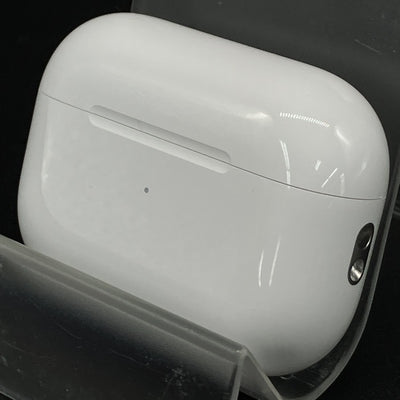 【中古】MagSafe充電ケース(USB-C)付きAirPods Pro(第2世代) MTJV3JA【秋葉原】