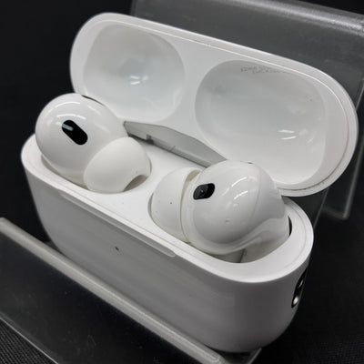 【中古】MagSafe充電ケース(USB-C)付きAirPods Pro(第2世代) MTJV3JA【秋葉原】