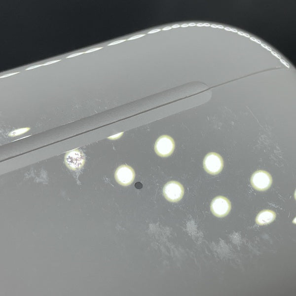 【中古】MagSafe充電ケース(USB-C)付きAirPods Pro(第2世代) MTJV3JA【秋葉原】