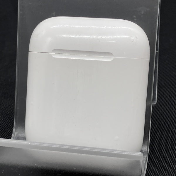 【中古】AirPods with Charging Case MV7N2J/A【日本橋】