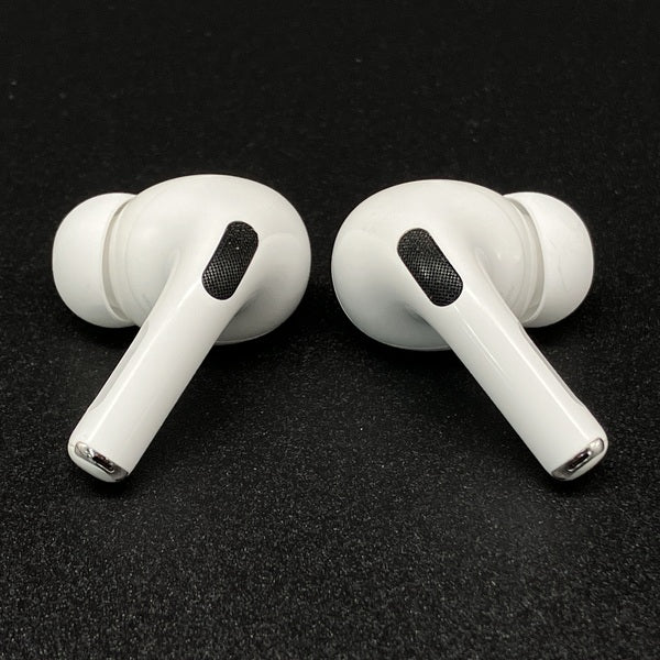 【中古】MagSafe充電ケース(USB-C)付きAirPods Pro(第2世代) MTJV3JA【秋葉原】