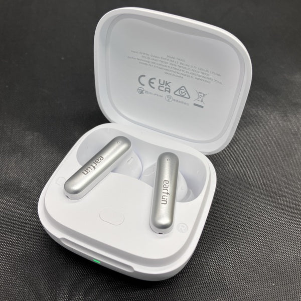 【中古】Air Pro 4i White【秋葉原】