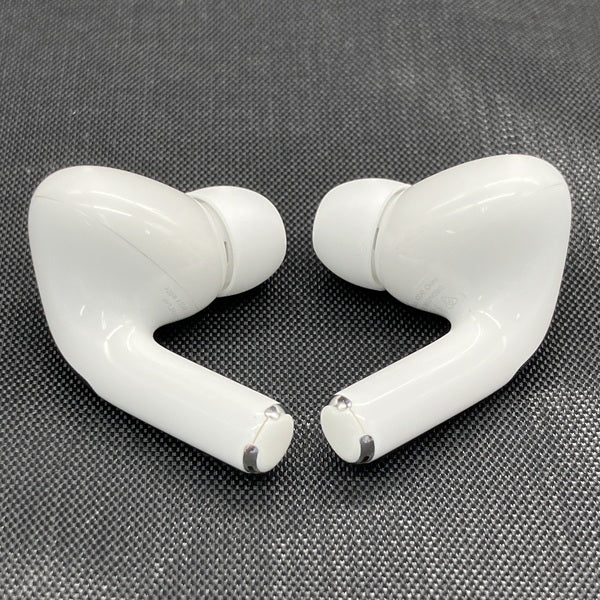 【中古】MagSafe充電ケース(USB-C)付きAirPods Pro(第2世代) MTJV3JA【秋葉原】