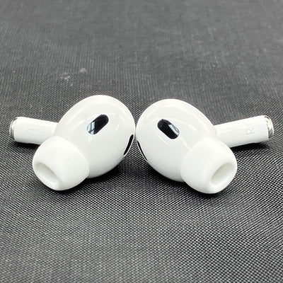 【中古】MagSafe充電ケース(USB-C)付きAirPods Pro(第2世代) MTJV3JA【秋葉原】