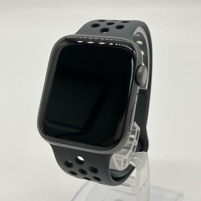 【中古】Apple Watch Nike SE （44mm GPS）アルミニウム スペースグレイ【仙台】