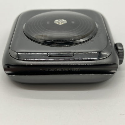 【中古】Apple Watch Nike SE （44mm GPS）アルミニウム スペースグレイ【仙台】