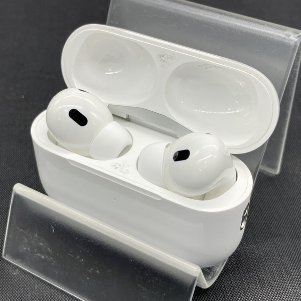 【中古】MagSafe充電ケース(USB-C)付きAirPods Pro(第2世代) MTJV3JA【秋葉原】