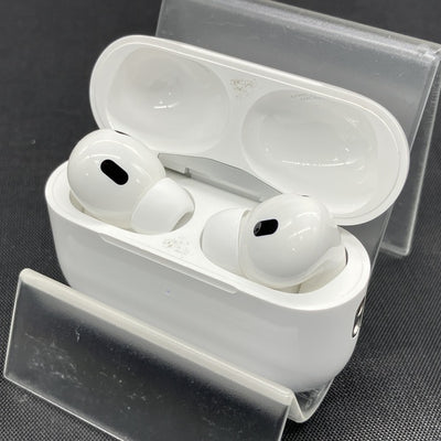 【中古】MagSafe充電ケース(USB-C)付きAirPods Pro(第2世代) MTJV3JA【秋葉原】