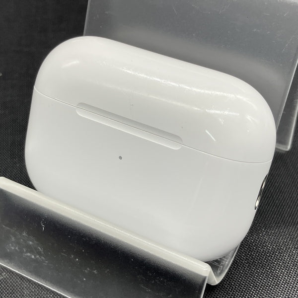 【中古】MagSafe充電ケース(USB-C)付きAirPods Pro(第2世代) MTJV3JA【秋葉原】