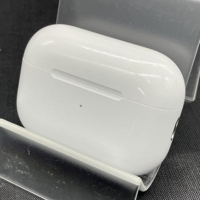【中古】MagSafe充電ケース(USB-C)付きAirPods Pro(第2世代) MTJV3JA【秋葉原】