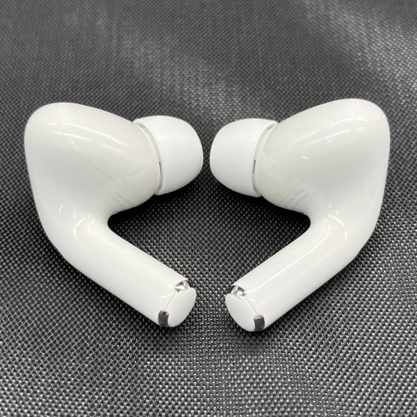 【中古】MagSafe充電ケース(USB-C)付きAirPods Pro(第2世代) MTJV3JA【秋葉原】