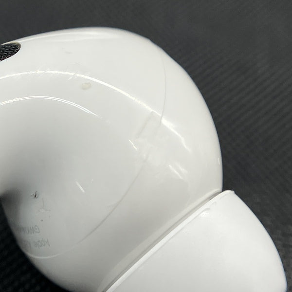 【中古】MagSafe充電ケース(USB-C)付きAirPods Pro(第2世代) MTJV3JA【秋葉原】