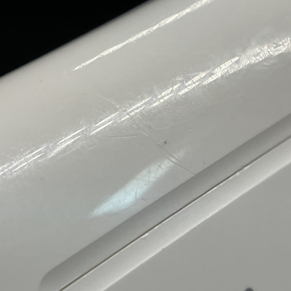 【中古】MagSafe充電ケース(USB-C)付きAirPods Pro(第2世代) MTJV3JA【秋葉原】