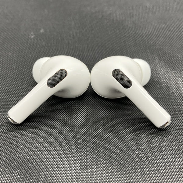【中古】AirPods Pro (第2世代) MQD83J/A【秋葉原】
