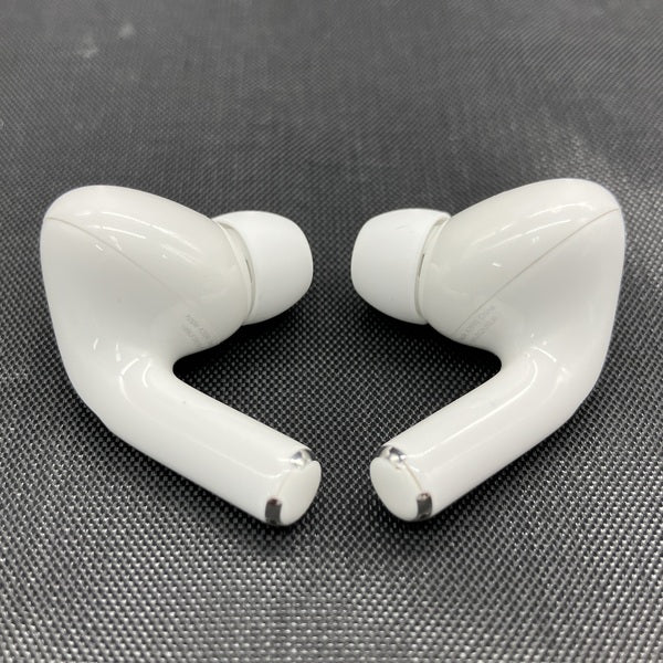 【中古】AirPods Pro (第2世代) MQD83J/A【秋葉原】