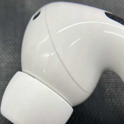 【中古】AirPods Pro (第2世代) MQD83J/A【秋葉原】