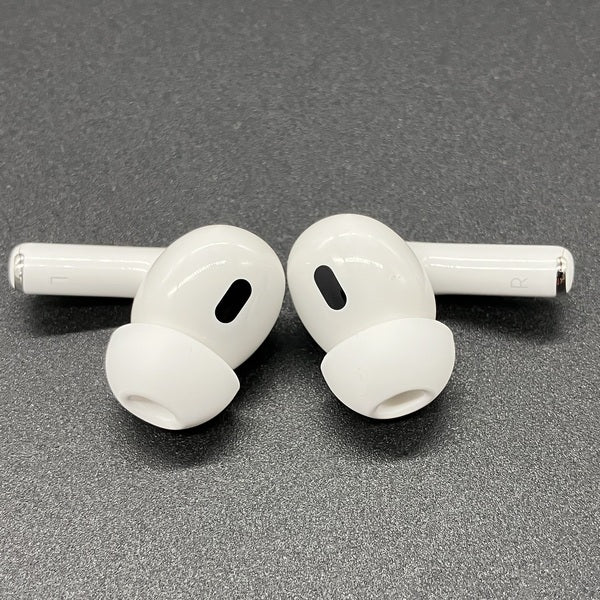 【中古】MagSafe充電ケース(USB-C)付きAirPods Pro(第2世代) MTJV3JA【日本橋】