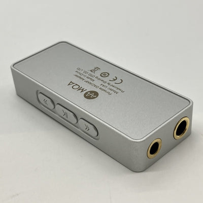 【中古】UA4 シルバー【日本橋】