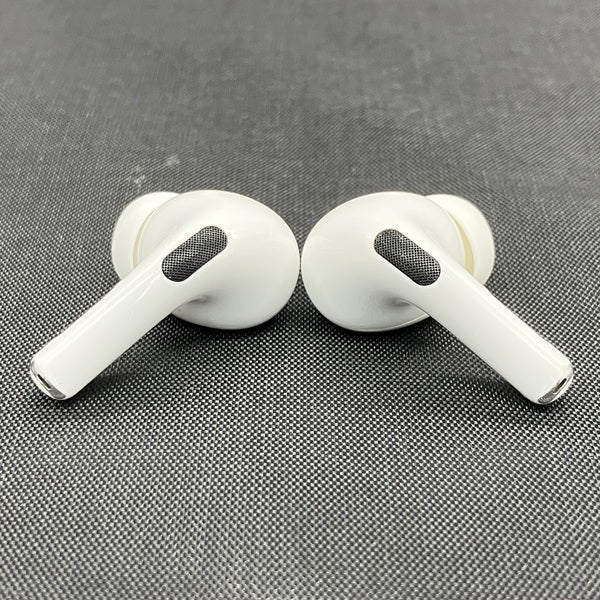 【中古】AirPods Pro (第2世代) MQD83J/A【秋葉原】