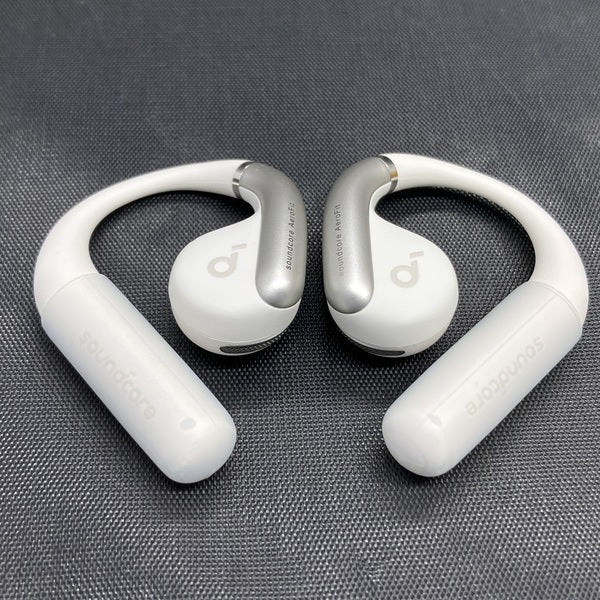 【中古】Soundcore AeroFit ホワイト 【A3872N21】【秋葉原】