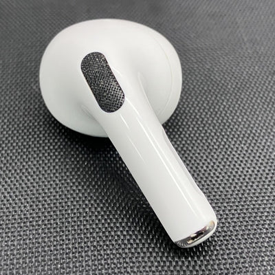 【中古】AirPods Pro （R側）【秋葉原】