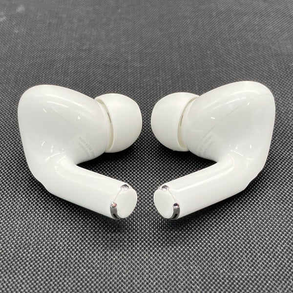 Apple 【中古】MagSafe充電ケース(USB-C)付きAirPods Pro(第2世代