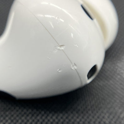 【中古】MagSafe充電ケース(USB-C)付きAirPods Pro(第2世代) MTJV3JA【秋葉原】